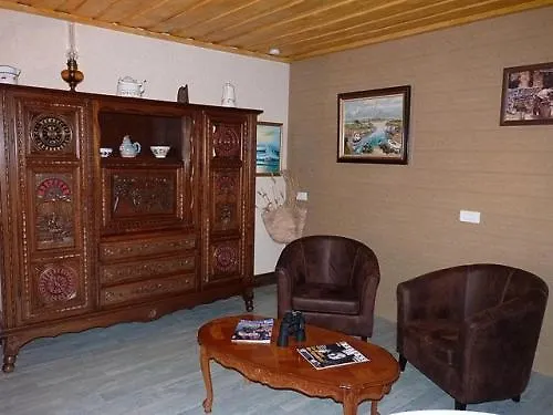 La Suite Du Paysan Terrasse Privative Avec Salon De Jardin Et Bain De Soleil Cuisine Prive Bain A Remous Privatif Plage De Sable Fin A 7 Mn Tréméoc 0*,  Frankrike