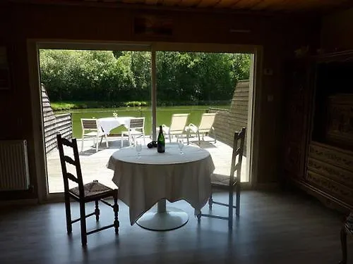 La Suite Du Paysan Terrasse Privative Avec Salon De Jardin Et Bain De Soleil Cuisine Prive Bain A Remous Privatif Plage De Sable Fin A 7 Mn Tréméoc Frankrike